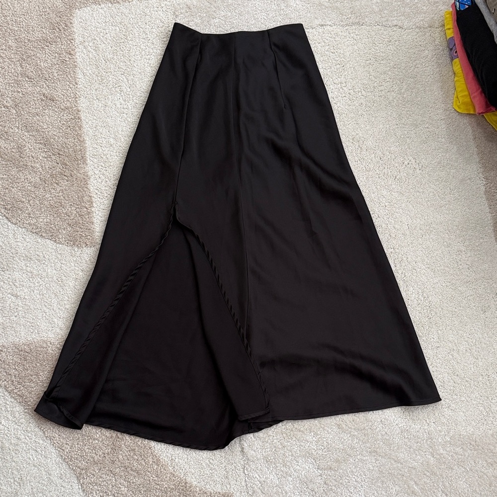 SHEIN Black Maxi Skirt with Front Slit Detail
